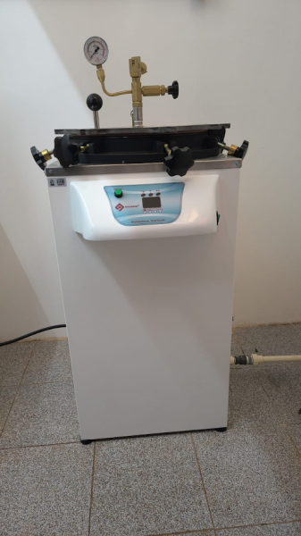 Autoclave Vertical Microprocessada Q-160M