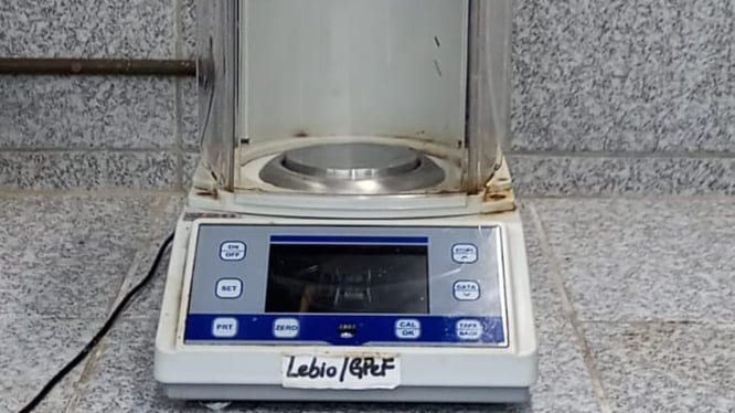 Balança Analítica Ionlab modelo FA2204C