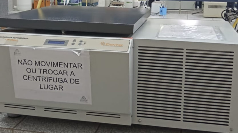 Centrífuga Refrigerada CT-6000R CIENTEC