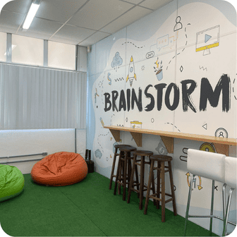 Espaços de coworking para desenvolvimento colaborativo