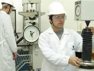 Laboratório de engenharia mecânica