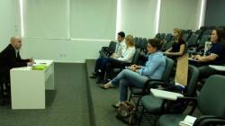 Rodrigo Lorenzoni conheceu a estrutura do curso de Veterinária