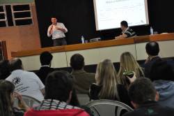 Coordenador do projeto, professor Marcos Griebeler, apresentou os resultados do programa. Foto: Vanessa Bruinsma - Portal Ijui.com